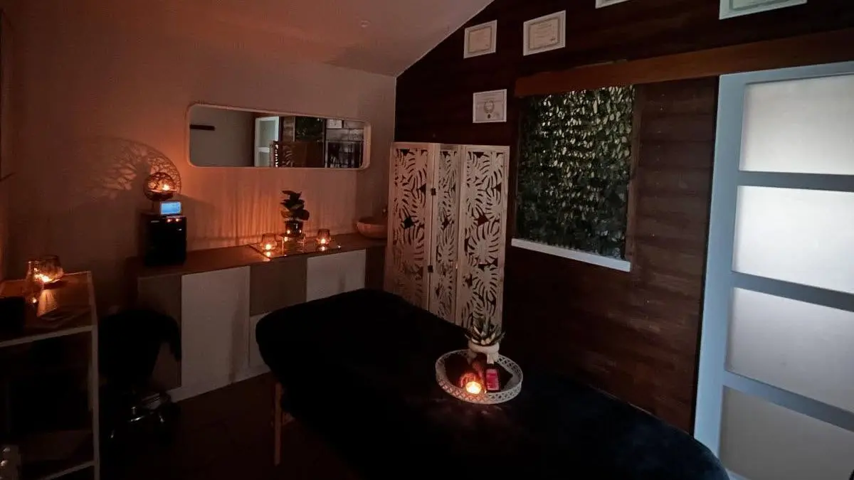 cocoon-d-emy-louvetot-salon-massage3