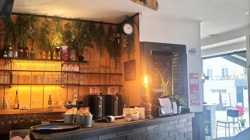 creperie-buchy-aux-anciennes-halles-bar-2026©OTNCV