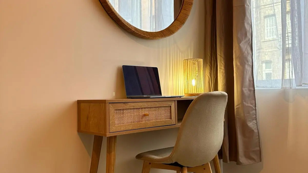 Espace bureau (chambre 1)