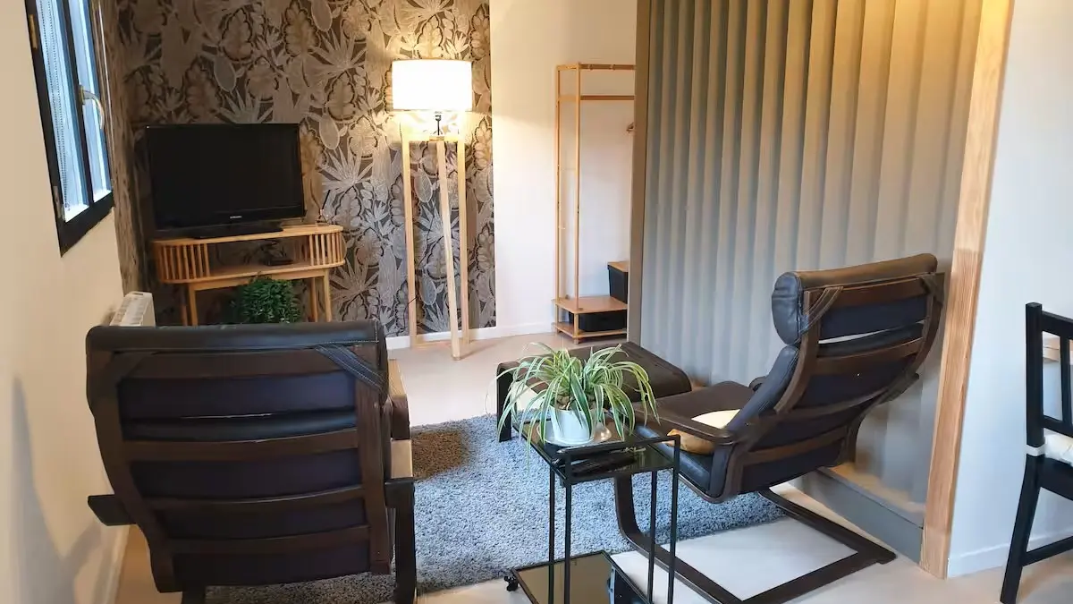 fe4940da-8903-4a26-9784-fb40bf6ec65c