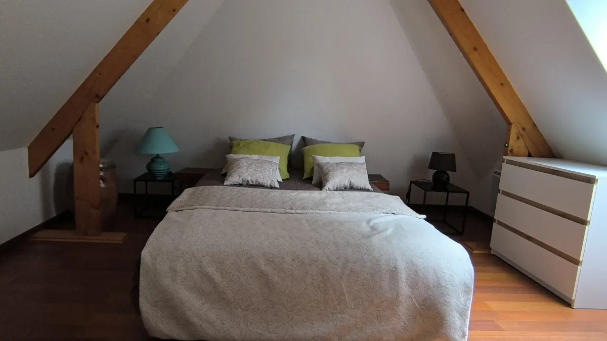 gite-de-la-haute-rue-saint-nicolas-de-la-haie-meuble-lamotte-herve (1) (1)