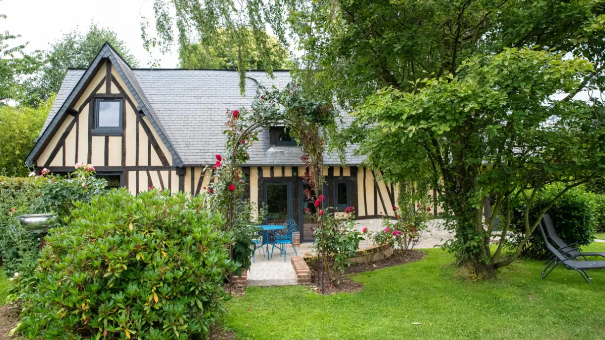 gite-laube-normande-villequier-facade-maison