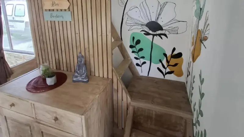 gite-ressources-la-frenaye-meuble-4