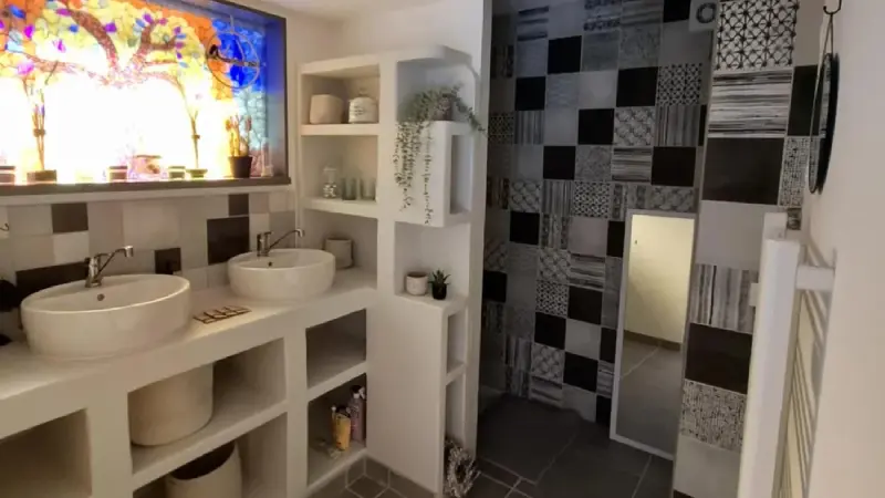 gite-ressources-la-frenaye-meuble-8