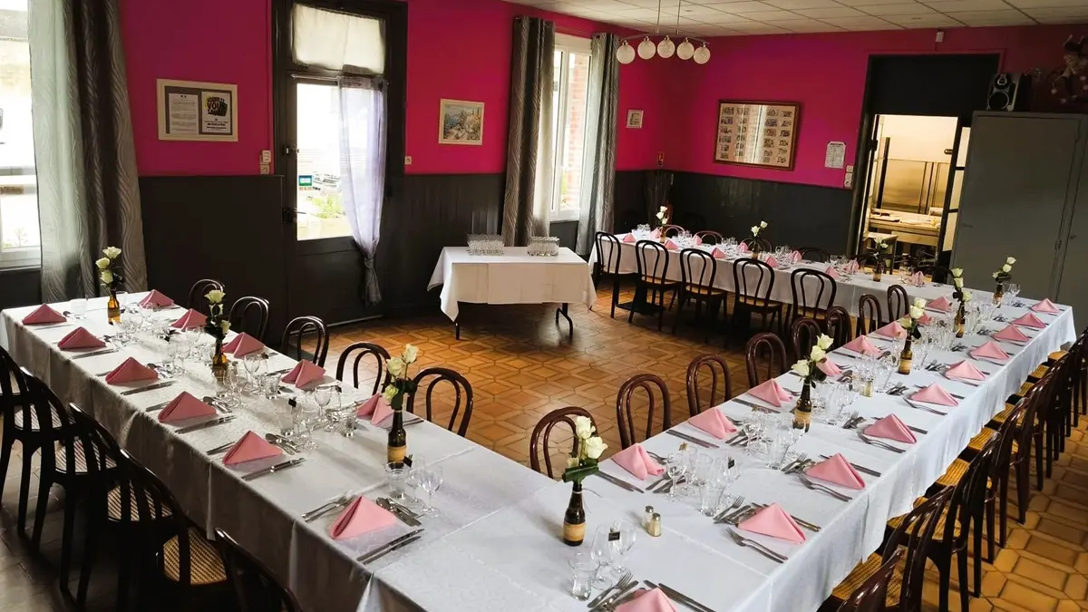grande-salle-2©Restaurant-la-confiance-family