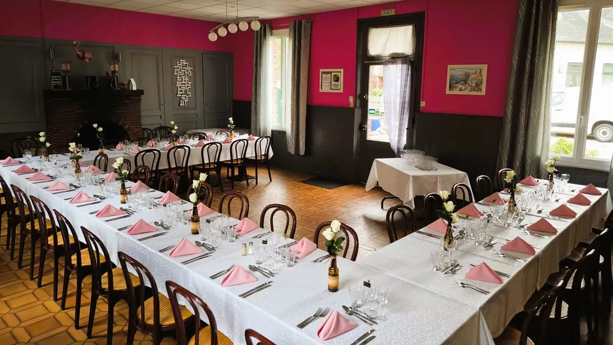 grande-salle©Restaurant-la-confiance-family