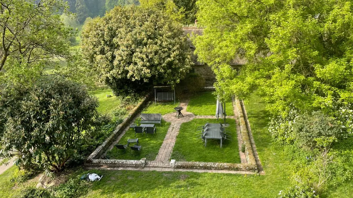 l-ecrin-du-manoir-du-perroy-saint-wandrille-rancon-jardin-natasza-krzyczkowska