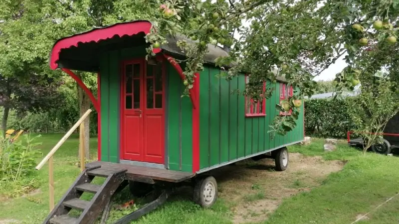 la-roulotte-de-mamie-rouville-insolite-mme-grenier (1) (1)