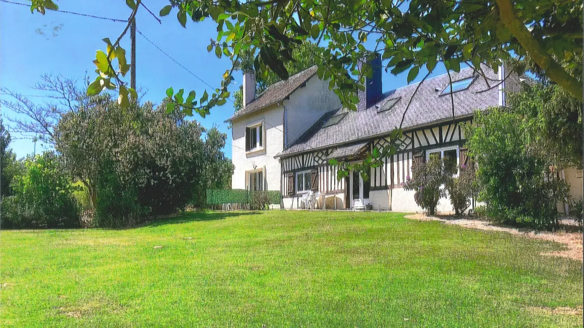 les-gites-de-la-prairie-saint-arnoult-le-colombage-façade