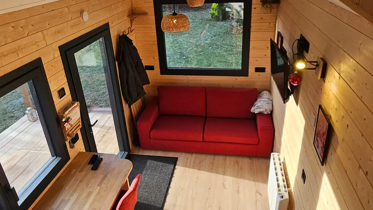 linstantiny-yebleron-tiny-house-sejour