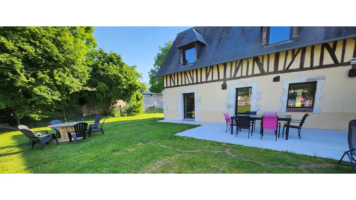 lo-gi-en-Seine-heurteauville-meuble-exterieur-cottey
