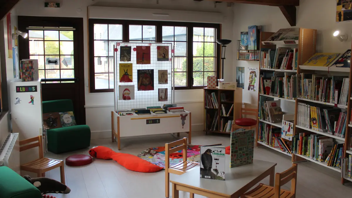 mediatheque-l-oiseau-bleu-saint-wandrille-rancon-point-info-tourisme-2