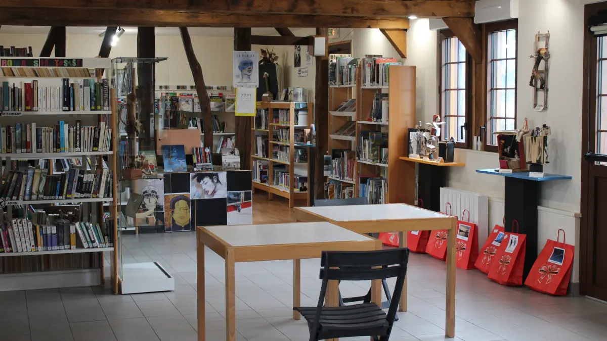 mediatheque-l-oiseau-bleu-saint-wandrille-rancon-point-info-tourisme-3