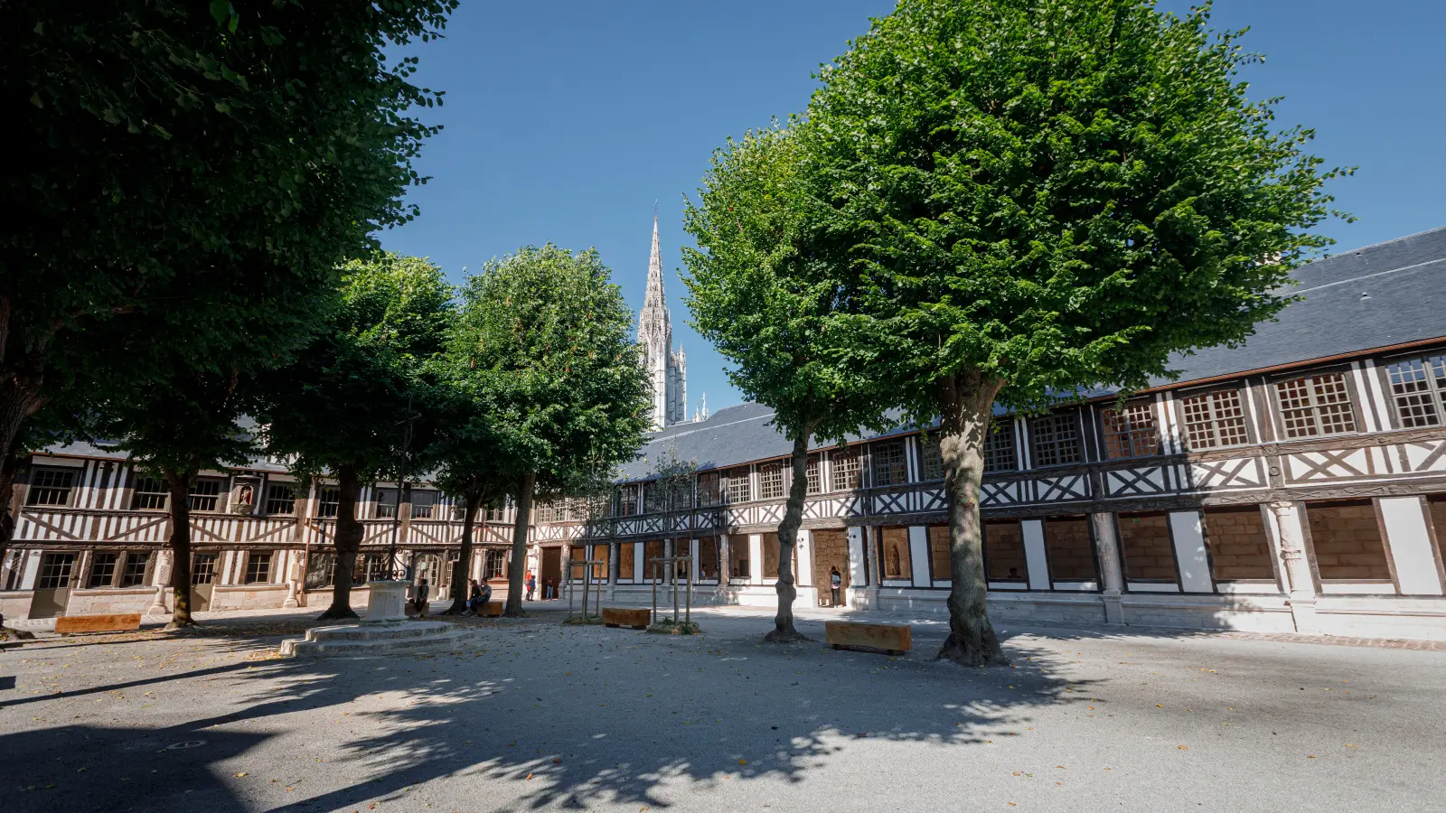 Cour Aître Saint-Maclou