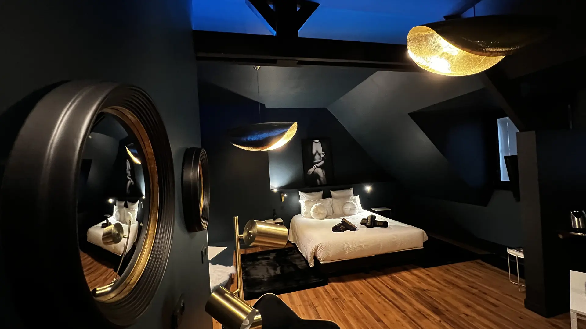 LA SUITE ISAHORA