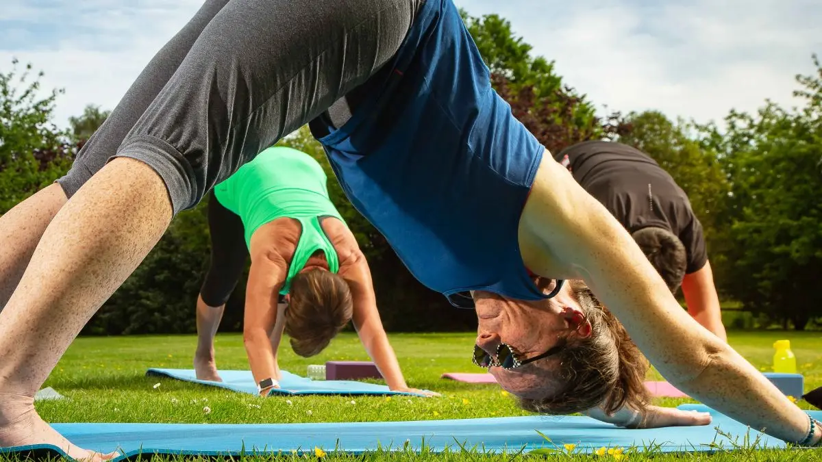 seance-de-yoga-sejour-cocooning-2026 (1)