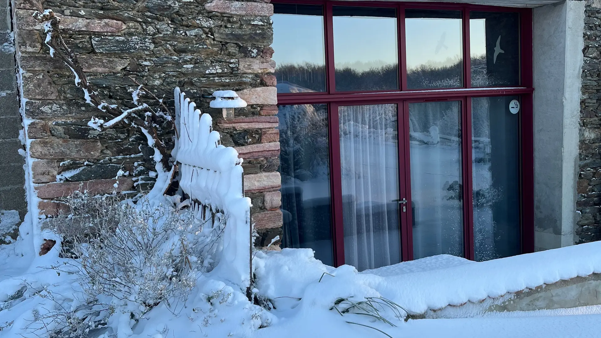 414335 - gite sous la neige