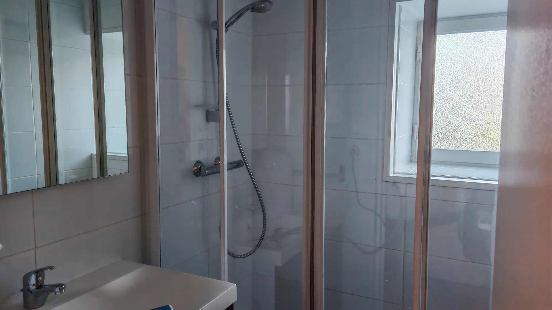 404840 - Salle d'eau