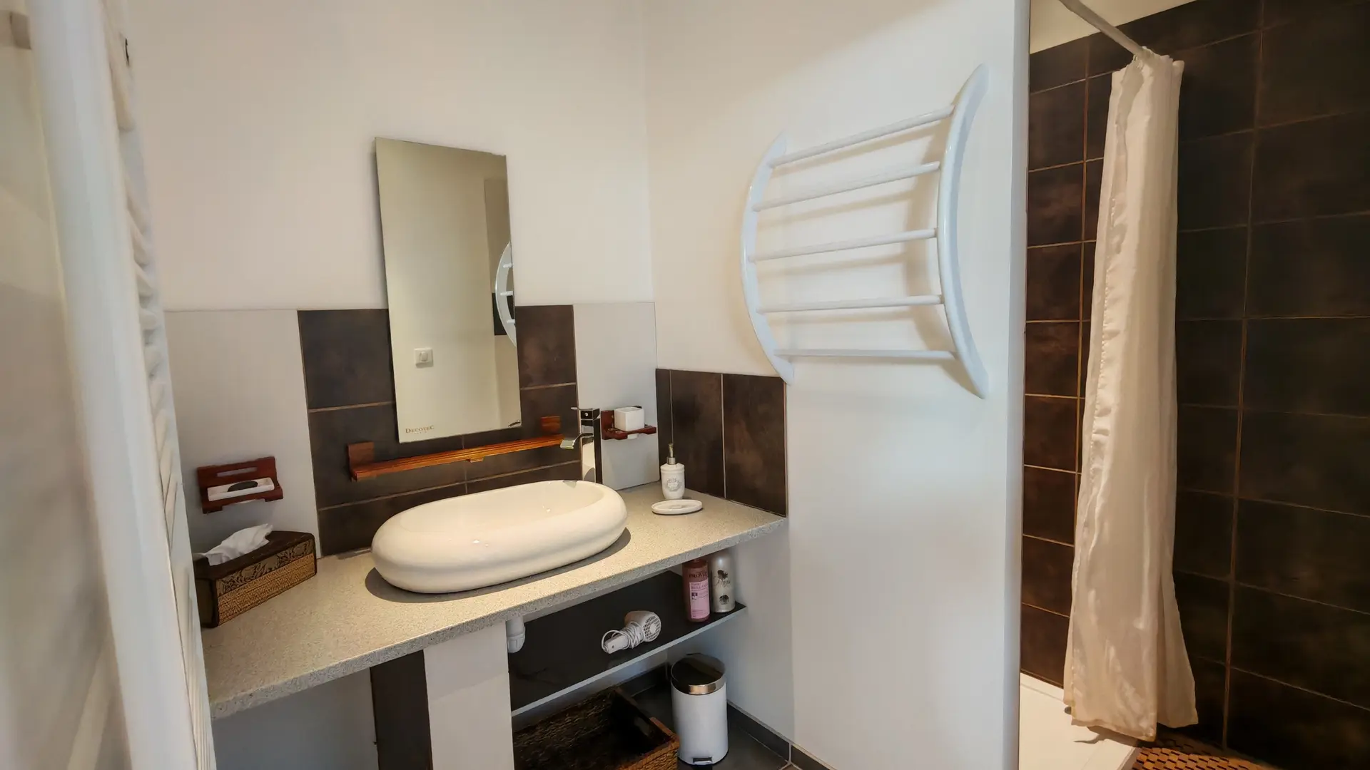 396472 - Salle d'eau