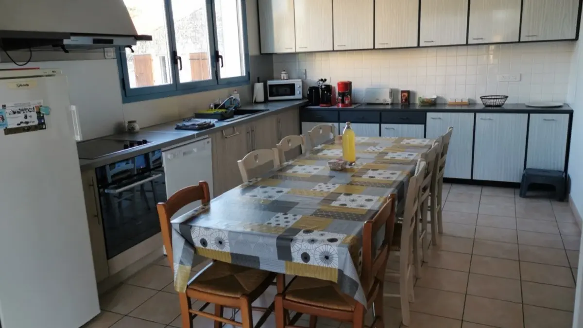 331921 - Cuisine