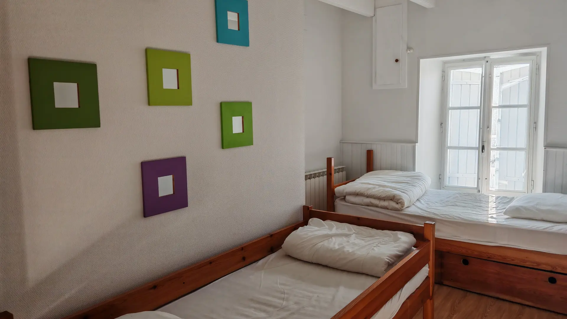 404875 - Chambre 2 lits en 90