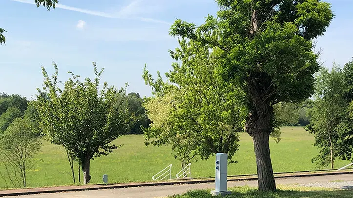 72-Sarthe-Aire-CampingCarPark-Luche-Pringe-Aire3