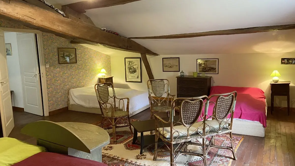 54286 - Chambre à l'étage avec 4 lits