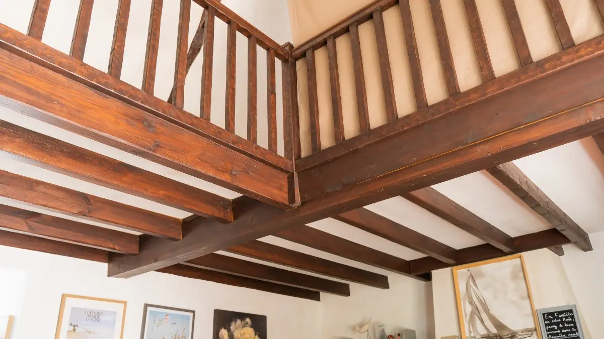 81806 - Mezzanine vue d'en bas