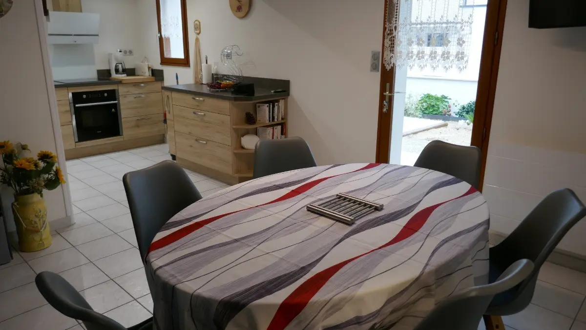284882 - Cuisine ouverte sur le séjour