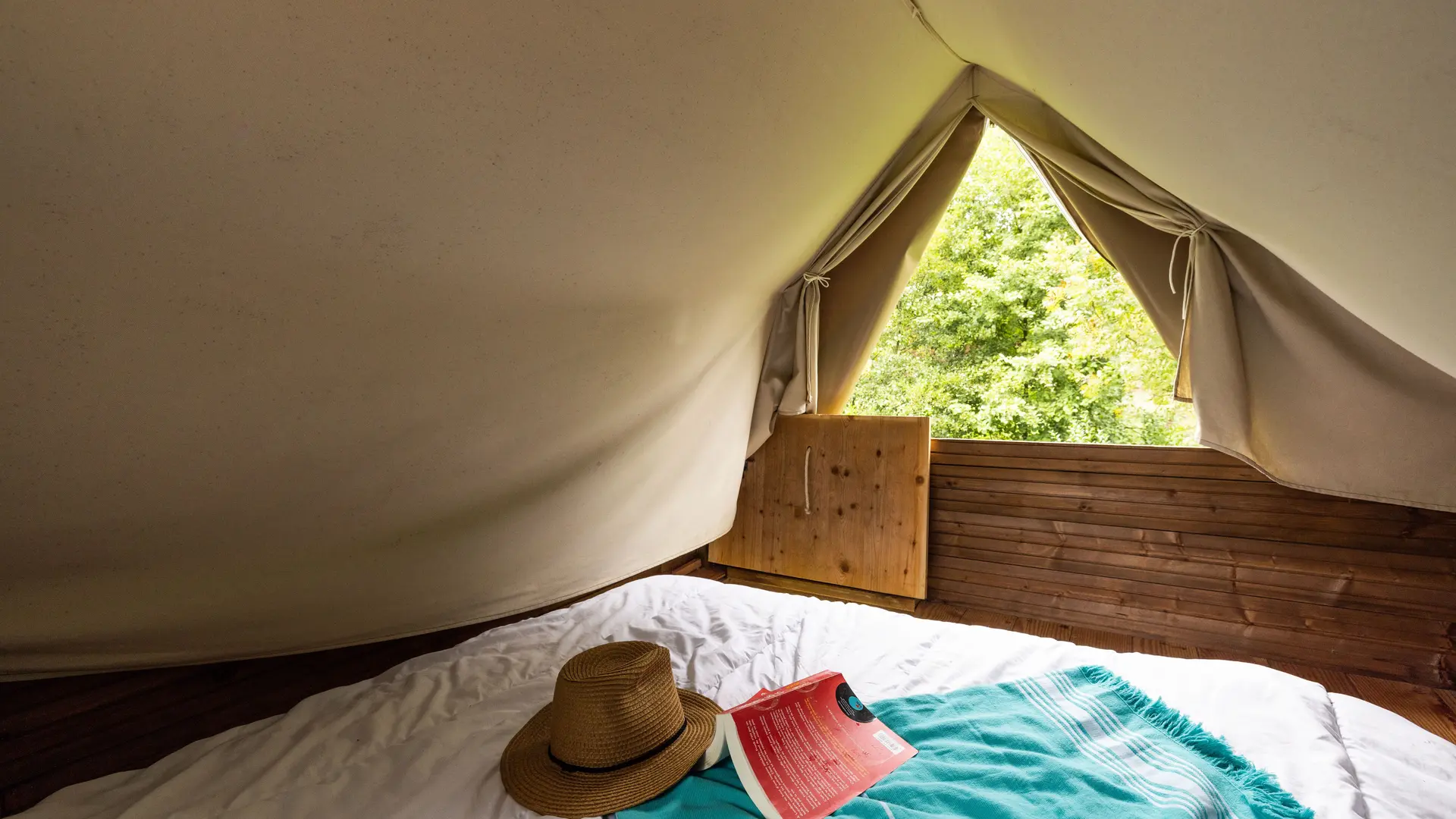 Camping le Pont des Fées - Baugé-en-Anjou - hébergement insolite tente bivouac