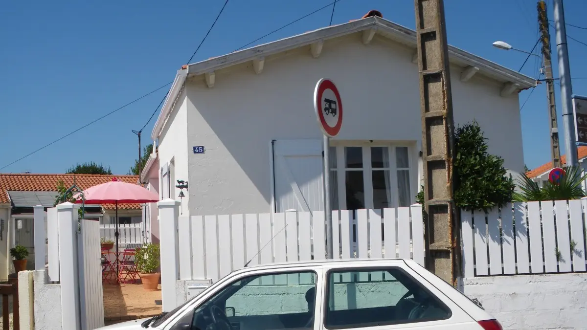52466 - Pignon coté rue