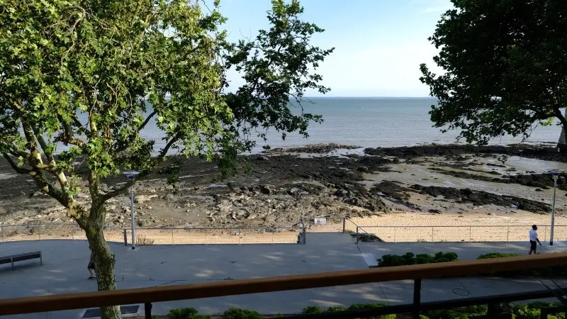 241253 - PAUSE BALCON