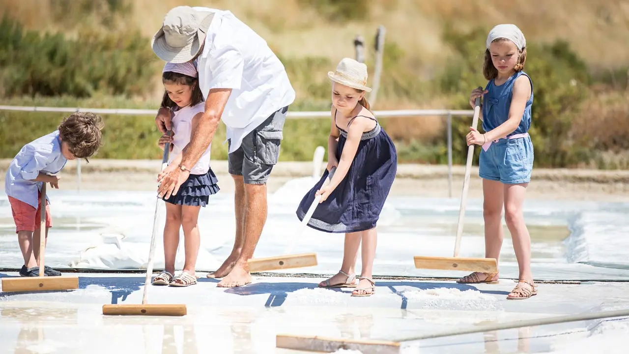 Les Salines en bateau - Parc d'aventure du Sel aux Sables d'Olonne