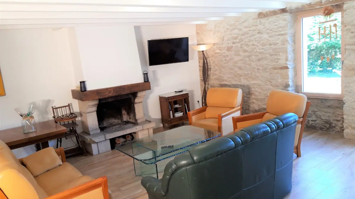 241521 - le coin parfait pour le farniente, feu de cheminée, lecture, apéro