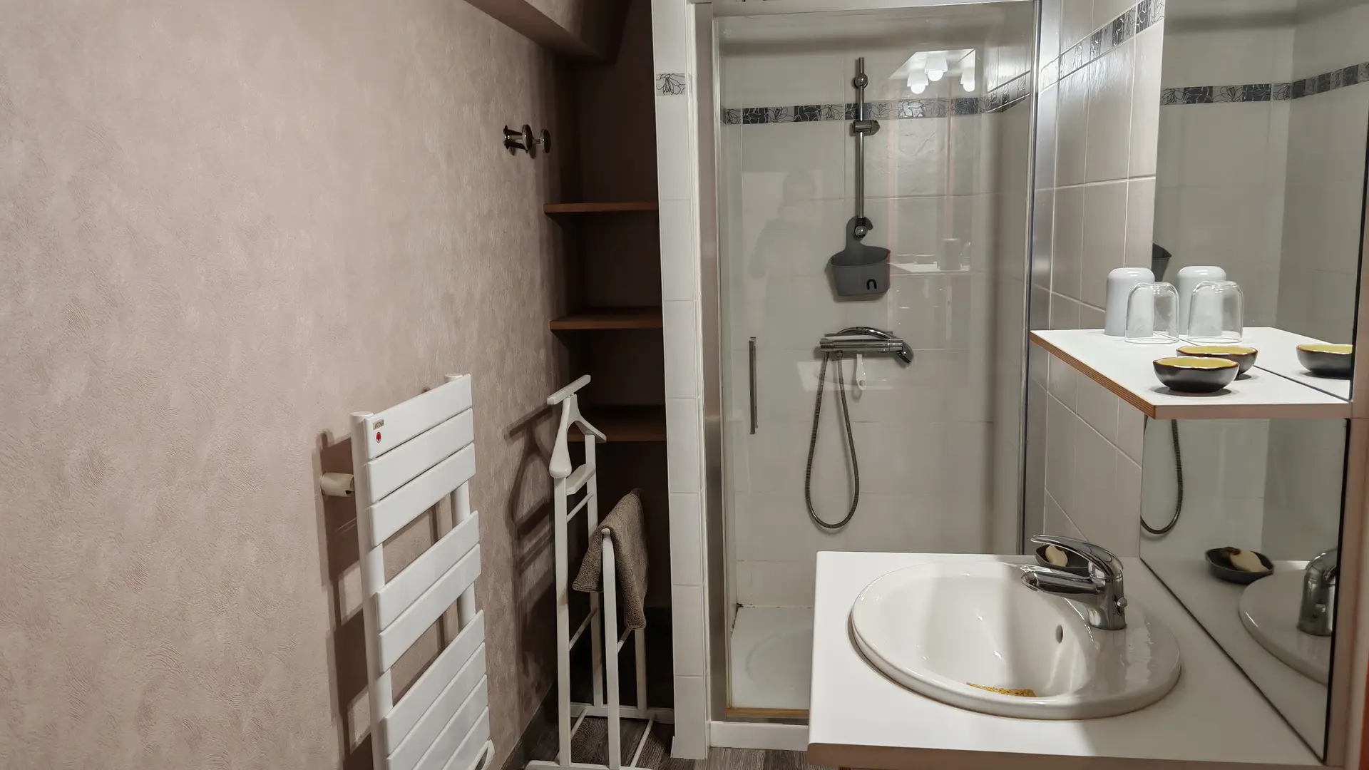 375941 - Salle d'eau 2 à l'étage