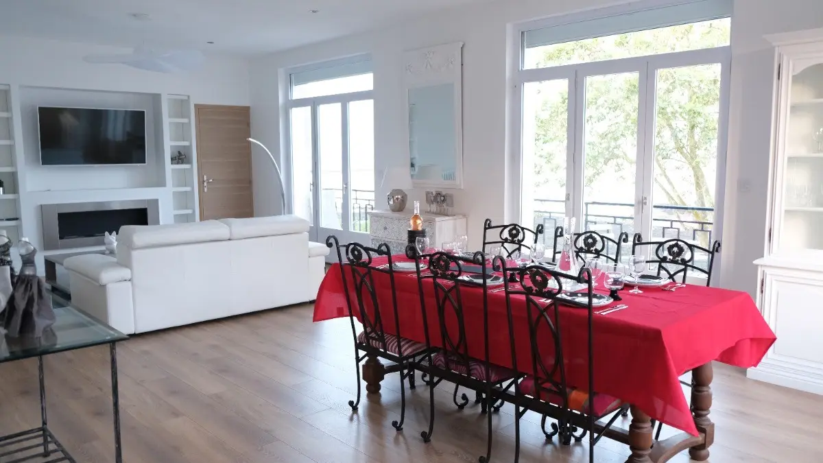 241249 - SALLE A MANGER/SALON