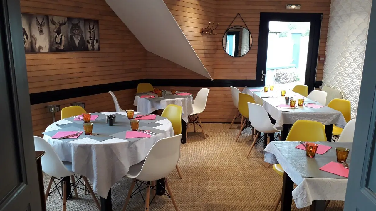 hotel-claire-de-lie-Salle restaurant-vallet-44