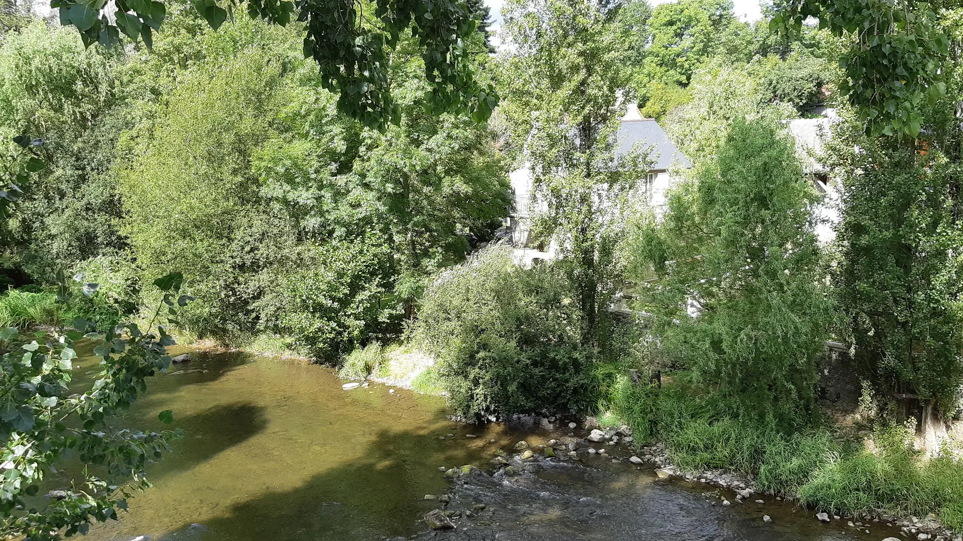 L'Îlot de Saint-Léo - Saint-Léonard-des-Bois - vue sur la rivière Sarthe