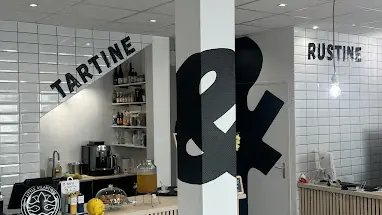 Intérieur Tartine et Rustine