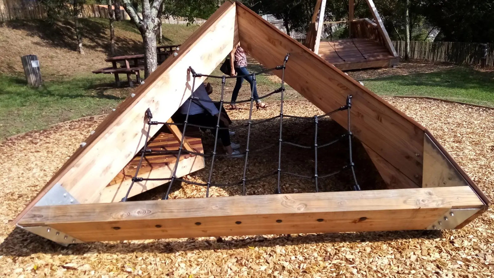 2020-aire-jeux-la-haye-fouasiere-44-levignobledenantes (3)