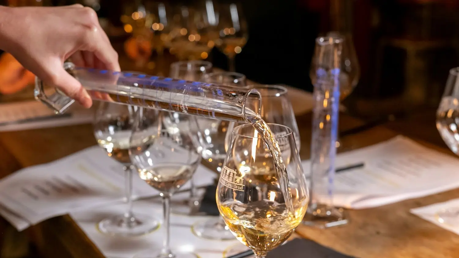 2020-verres-degustation-cave-touristique-chateau-ragotiere-44-la-regrippiere-vignoblenantes