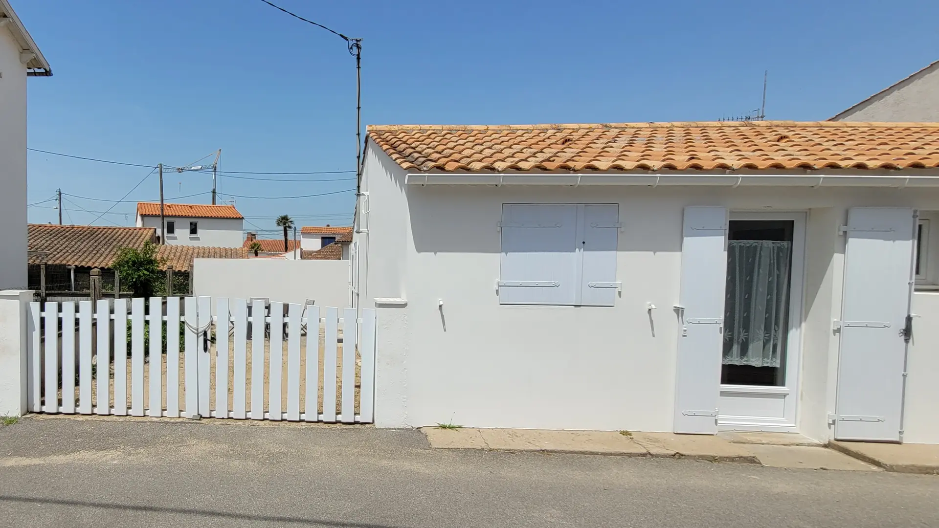 La maisonnette de Nicole Tranchaise by nuits océanes