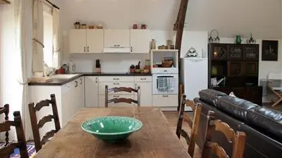 Salle à manger et cuisine