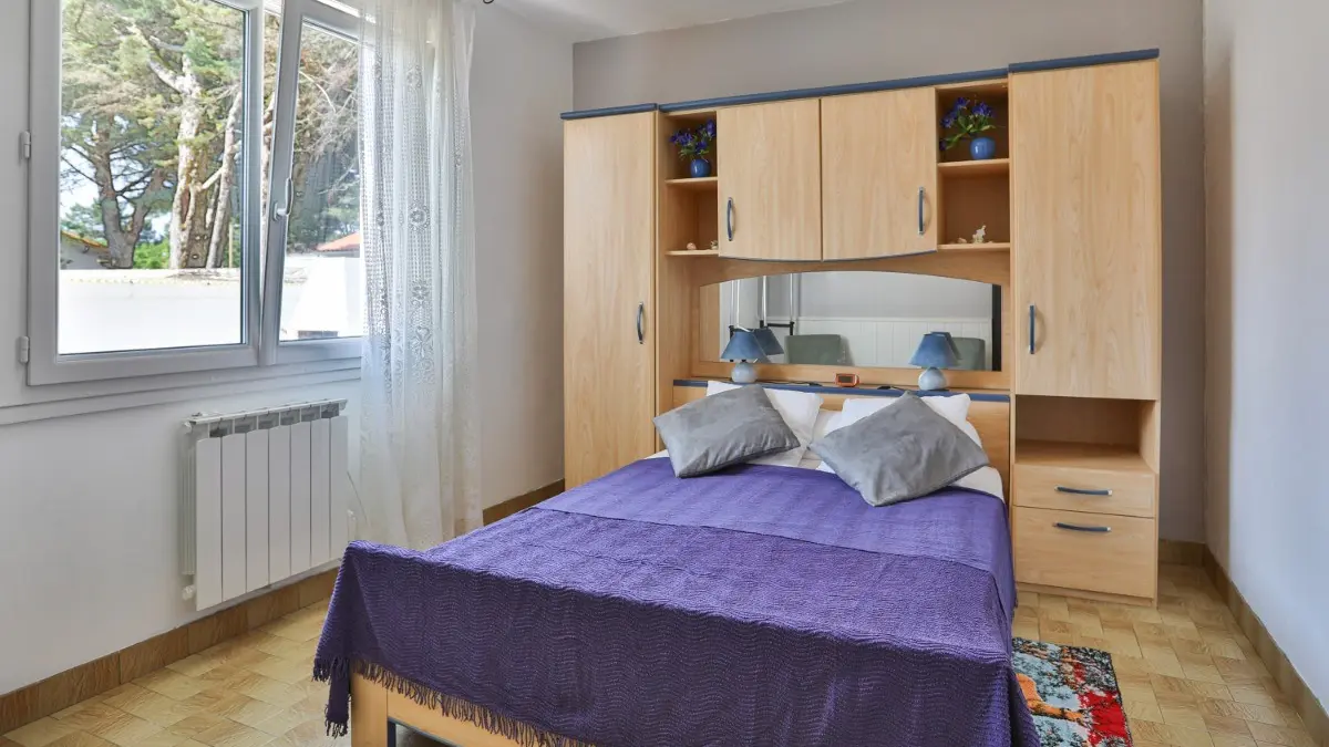 162449 - Chambre 1 avec un lit en 140