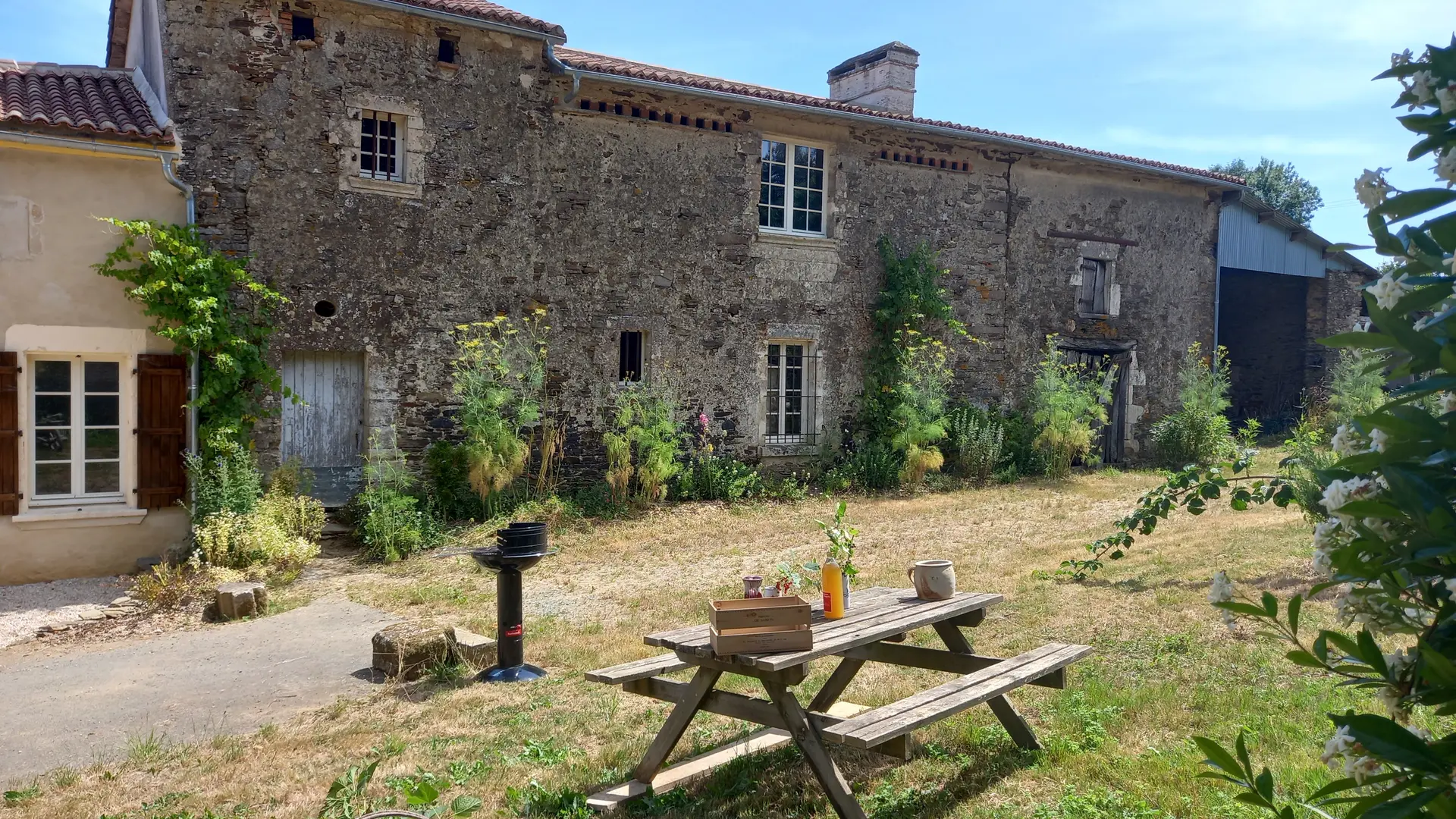 398168 - MAISON FORTE 17è