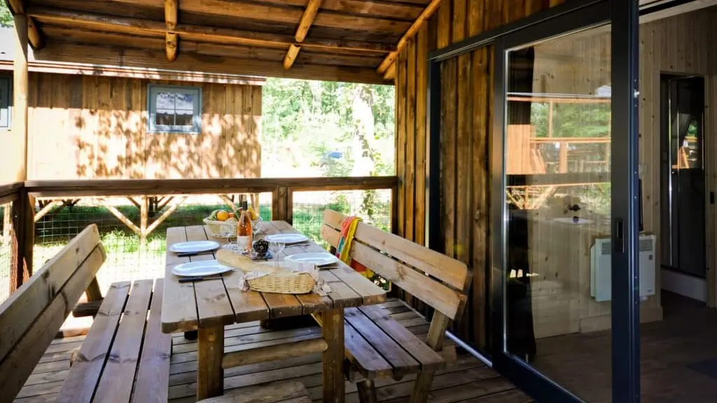 Terrasse Cabanes dans les bois
