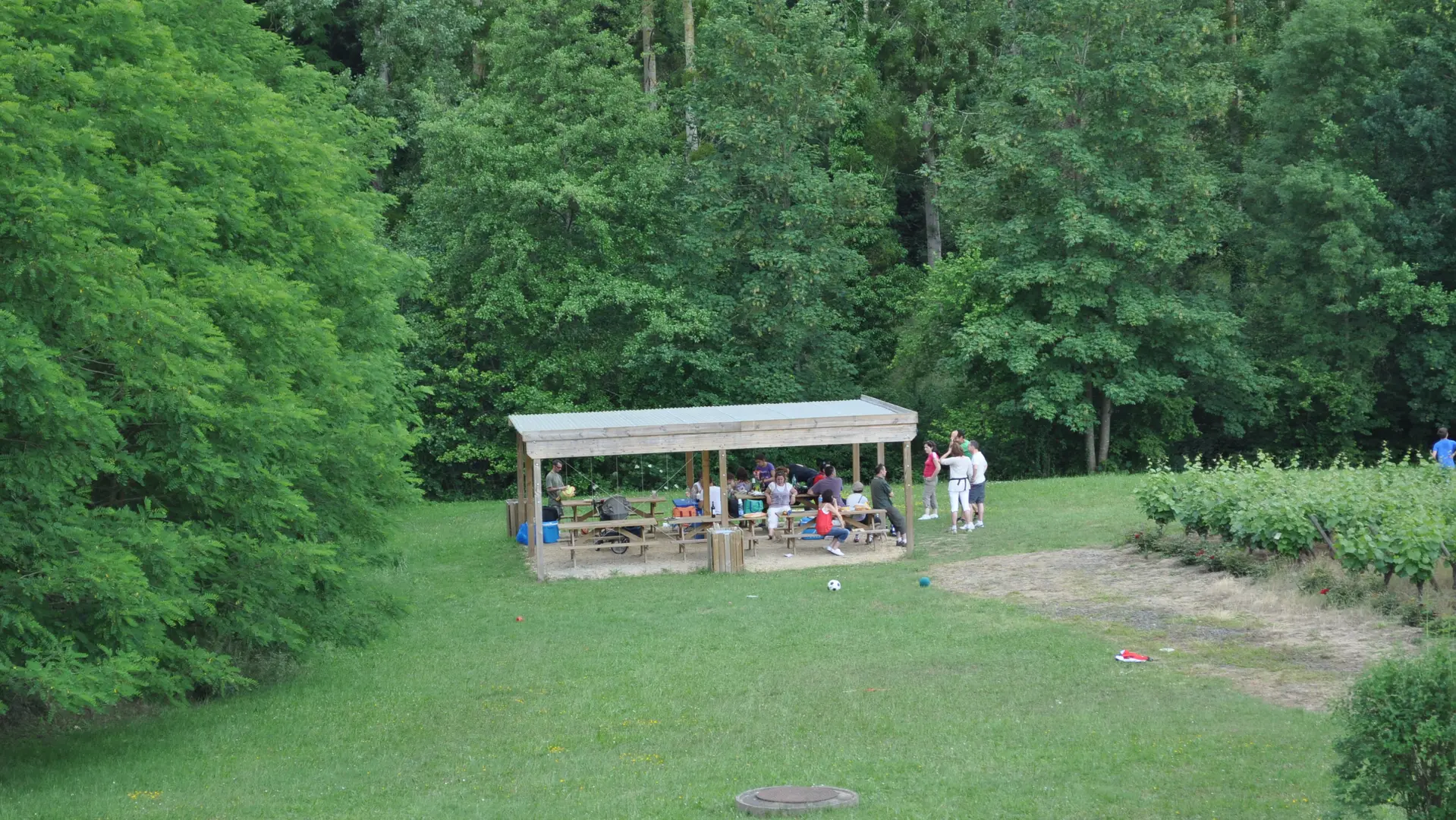 Aire pique nique musée Le Pallet (3)