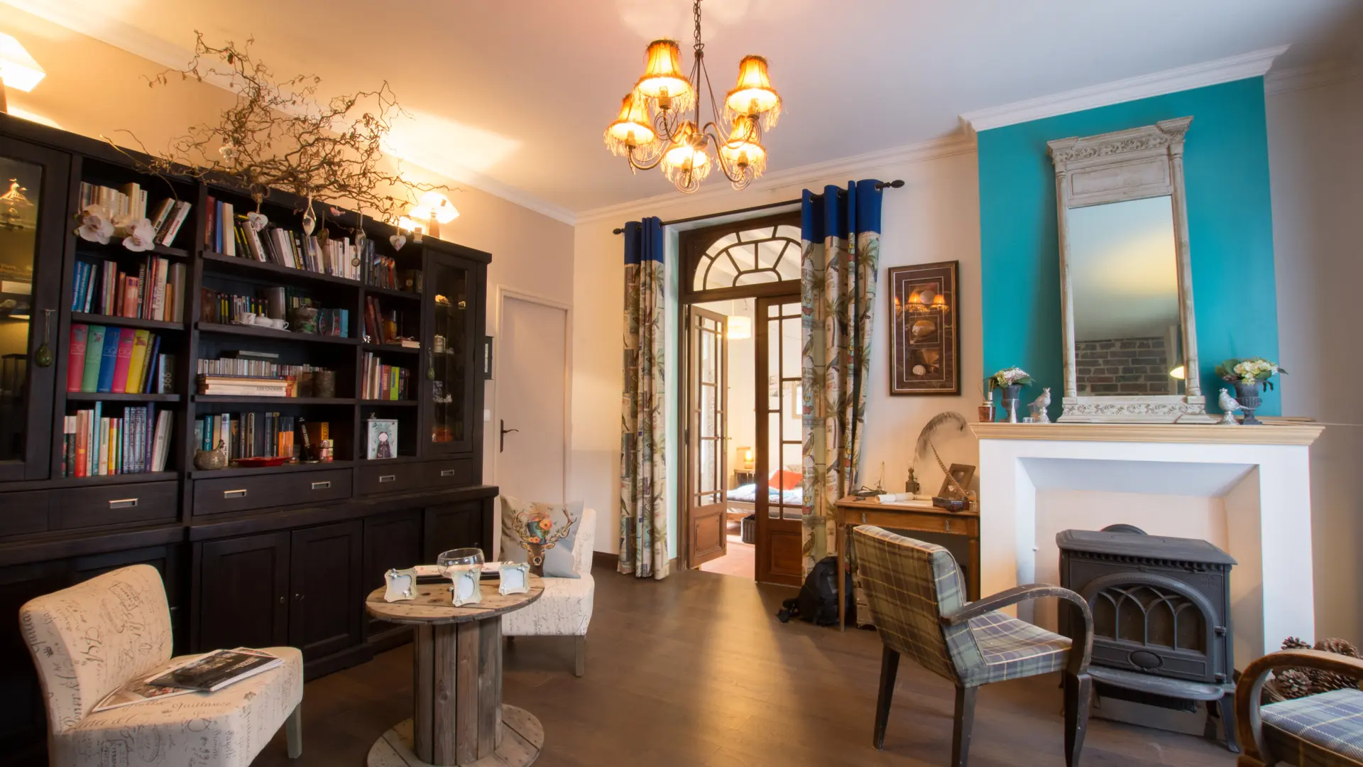 Bibliothèque Chambres d'hôtes La Haute Forge I