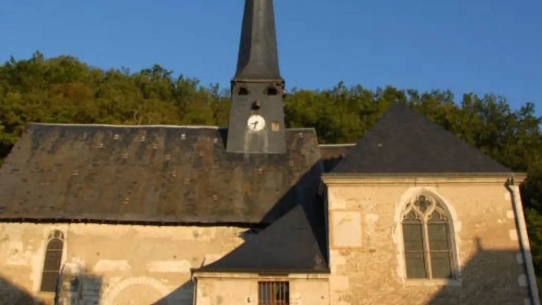 Aire de stationnement camping car_Vouvray sur Loir