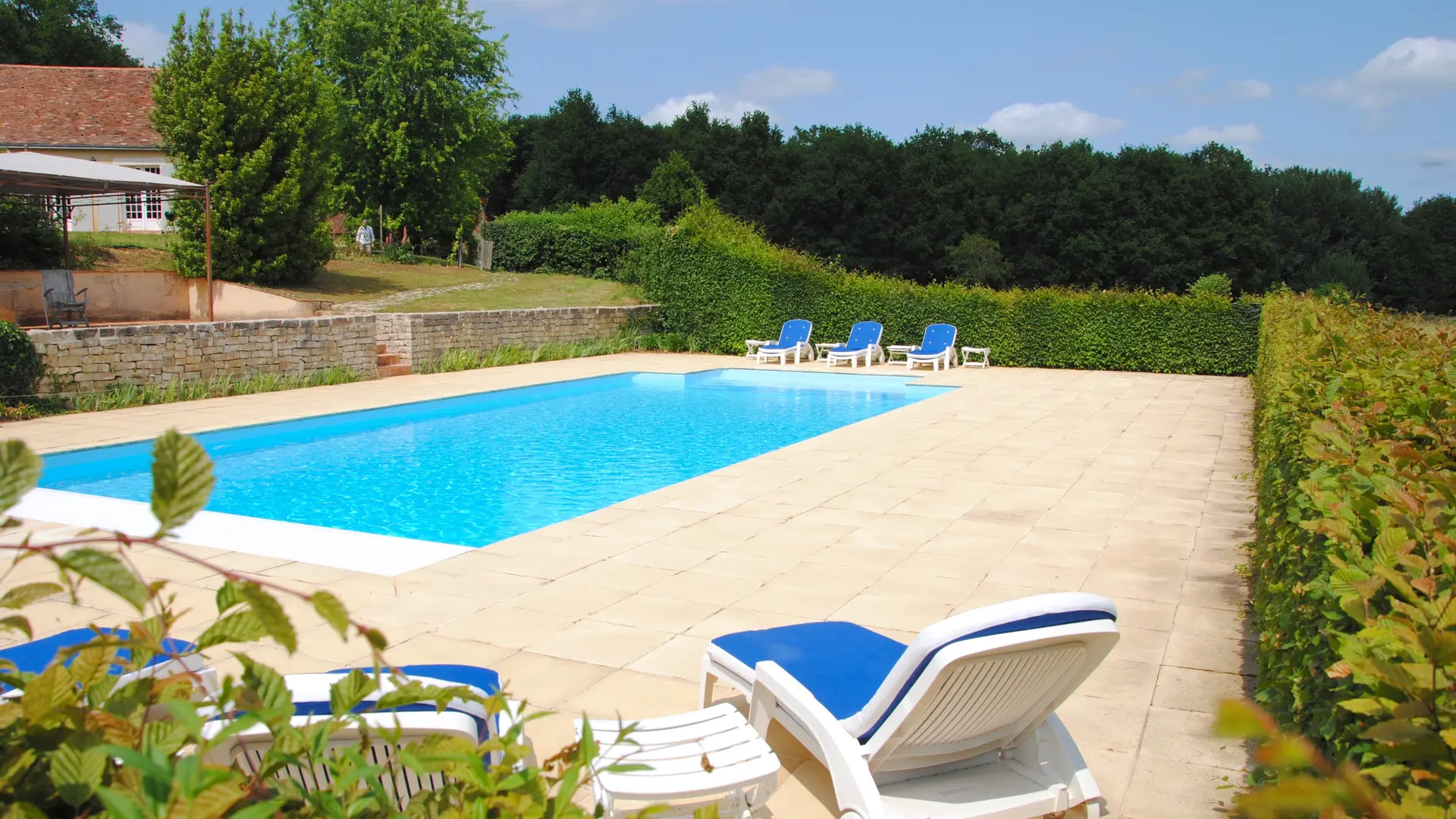 Gîte la Ravaloire_Bazouge cré sur Loir_Piscine